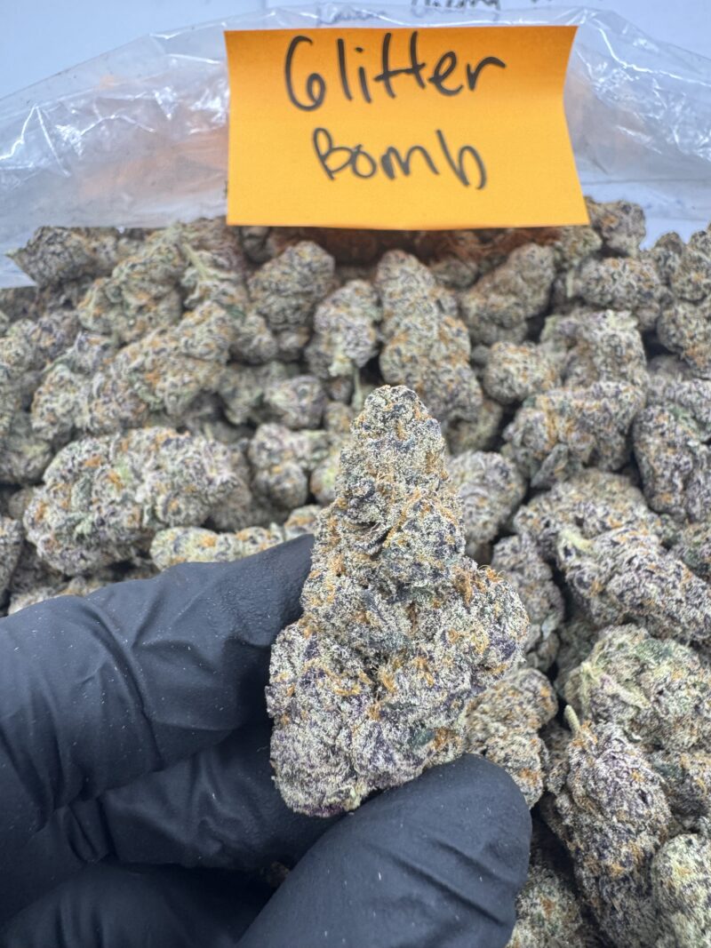 GLITTER BOMB